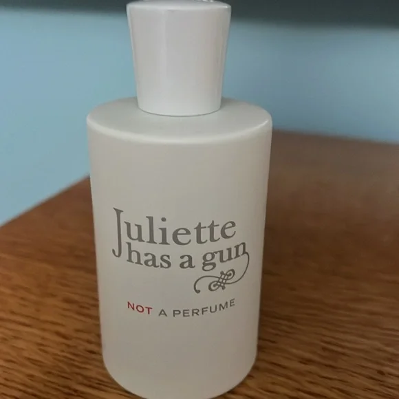 Brown Sugar Babe perfect pear oil,Juliette has a gun,Oil Perfumery Atomic Rose - Picture 6 of 8